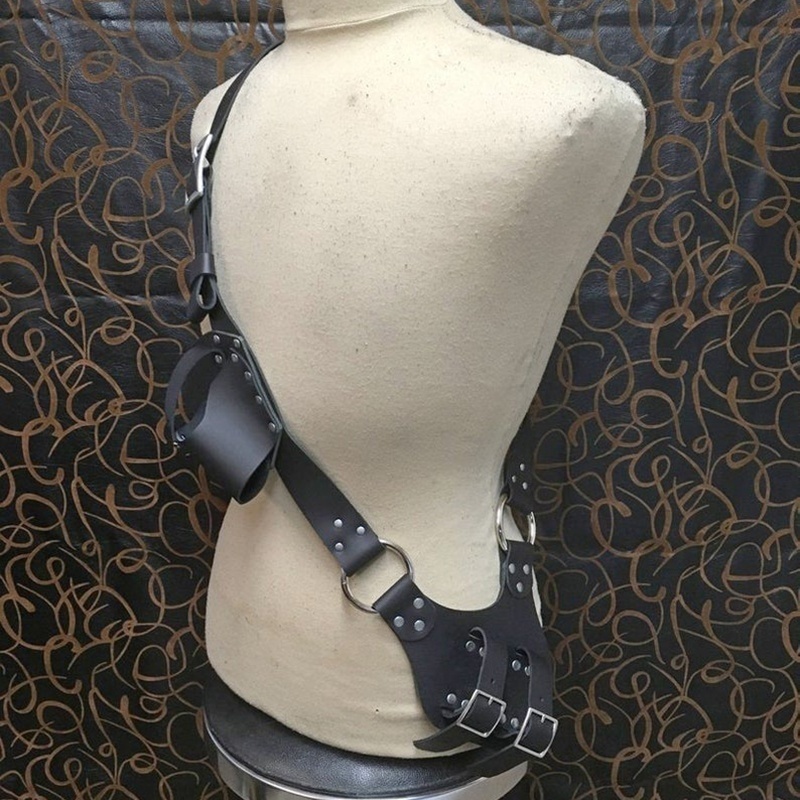 حزام كتف من الجلد على طراز الق - مراجعة Men Accessories Style وسعره